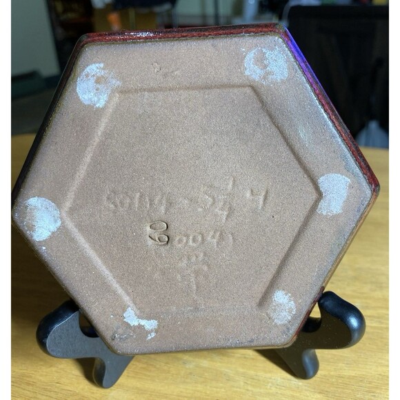 5-inch Hexagon Terracotta Red Plant Saucer Holder - Picture 3 of 5